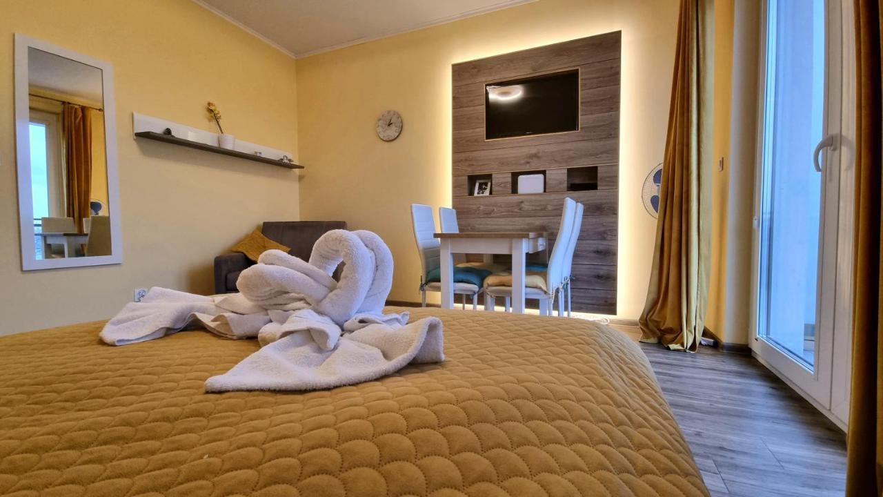 Apartament "Zloty Relaks" Tuz Przy Plazy Z Balkonem Z Widokiem Na Hel I Hamakami Пуцк Екстериор снимка